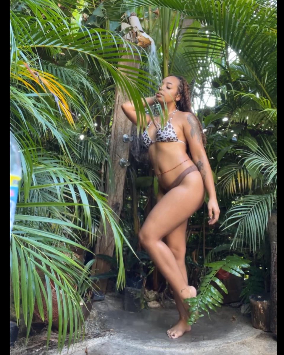 TingCurly's tweet photo. Sweet Jamaica🇯🇲💛 https://t.co/6l2rKcdbri
