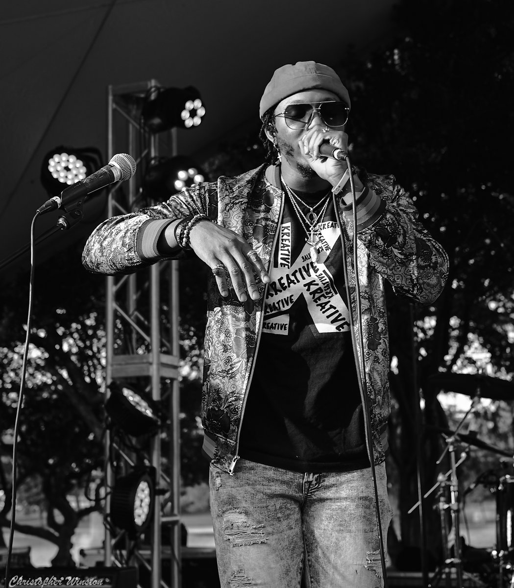 cdw21's tweet photo. #wacotx #wacoculturalartsfest #leafvxllage #rapmusic #hiphopmusic #wacomusicscene #wacolife #wacolifestyle #bnw #bnw_captures #bnwphotography #blackandwhitephotography #leicashooter #leicaphotography #leicashot #leicaq2 #indianspringsparkwaco https://t.co/4GvnosjcBY