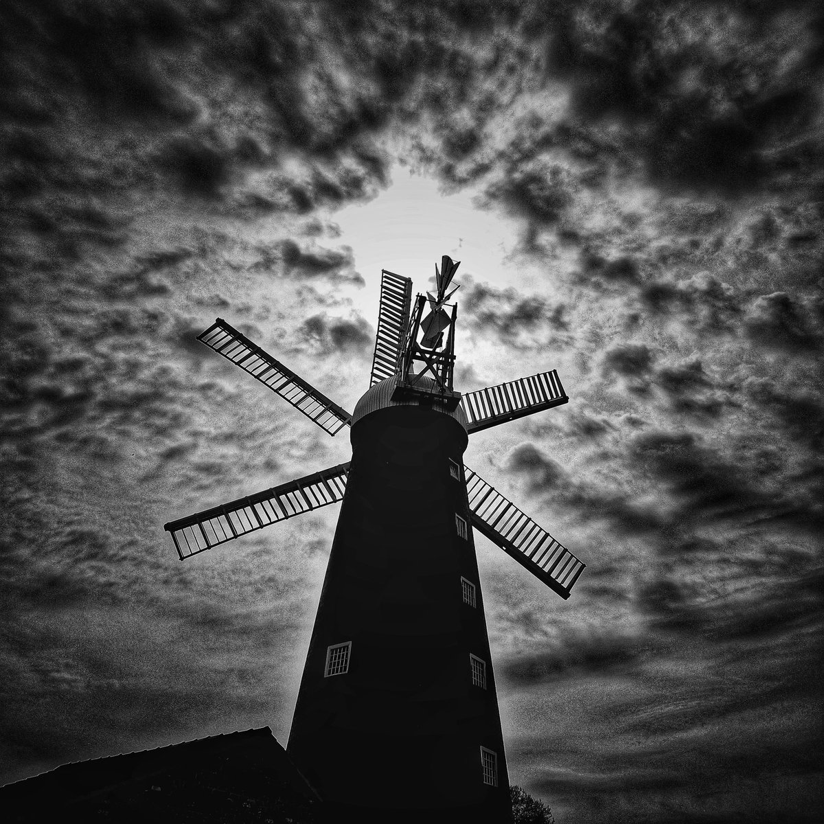 #WindmillWednesday Waltham near Grimsby 🇬🇧