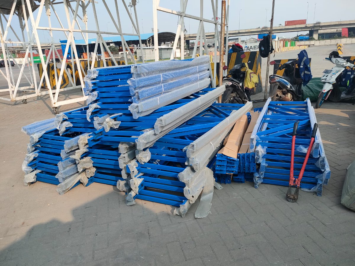 bintang08706646's tweet photo. #Jasa #CustomsClearance #Barang2import, #SoekarnoHatta,#tjpriok,#logistics,#logistik,#cargo,#kargo,#container,#kontainer,#jokalphard,#import, #export,#kontruksi,#pdam,#PDAM, #doortodoor,#hoistcrane,#pipa,#pipahdpe,#pertambangan,#scaffolding,#steelstruktur,#tiktok,#snackvidio https://t.co/Vis35yPmpx