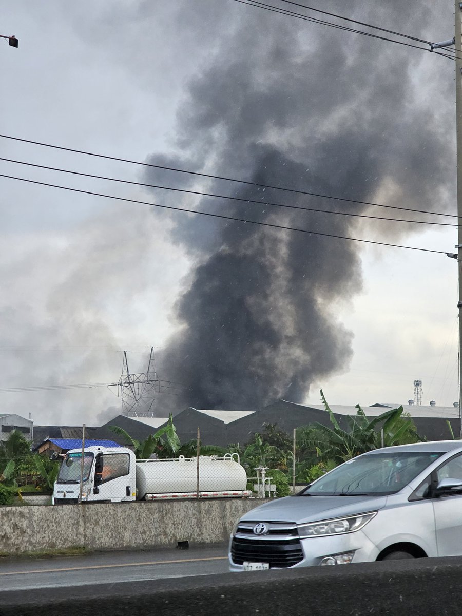 JopetSy's tweet photo. Marilao fire.
@ABSCBNNews @gmanewstv @cnnphilippines https://t.co/aRcC1XDkYC