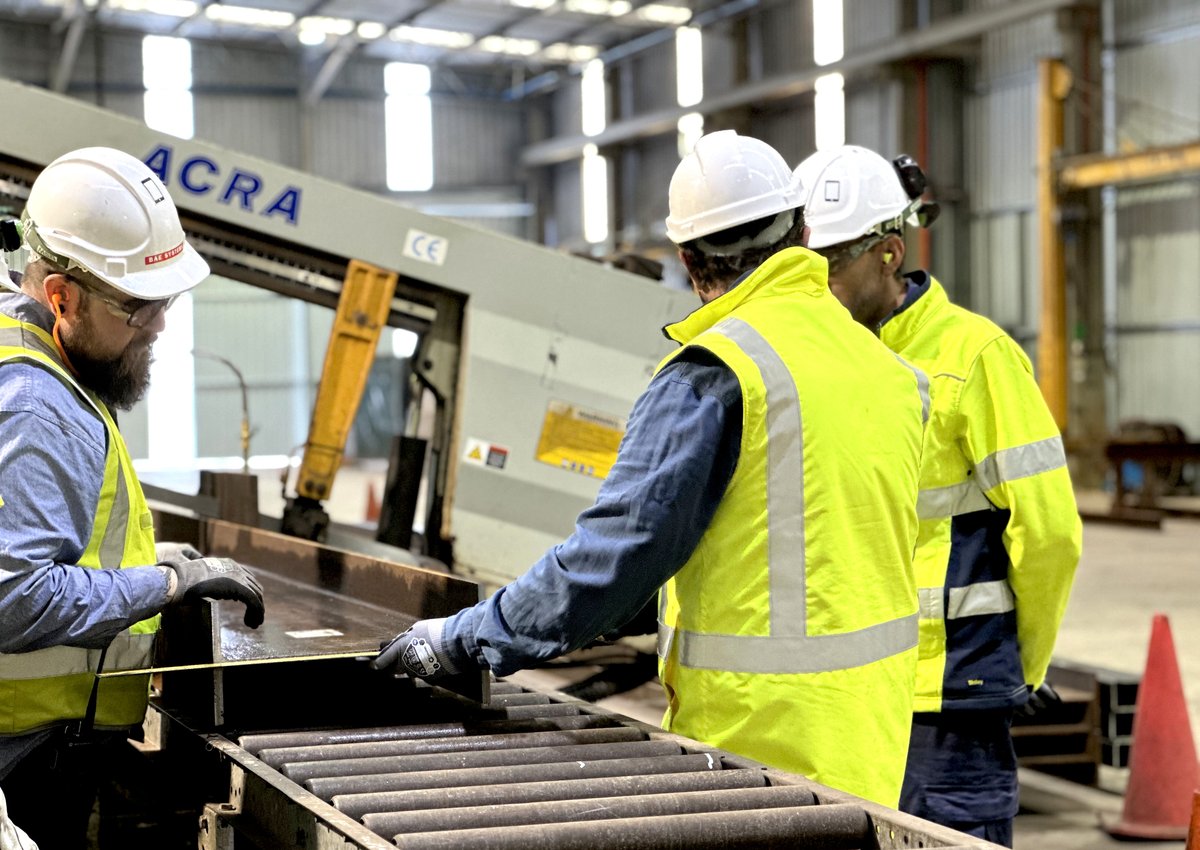 BAESystemsAus's tweet photo. We are drawing on the decades of experience in mast building at our Henderson shipyard, and applying it to the #HunterClassFrigates by constructing a proof-of-concept mast.
Find out more 👉 https://t.co/qyu8MCJuzD
#IndoPac2023 #BAESystemsHenderson https://t.co/Ctq9CkfOCS