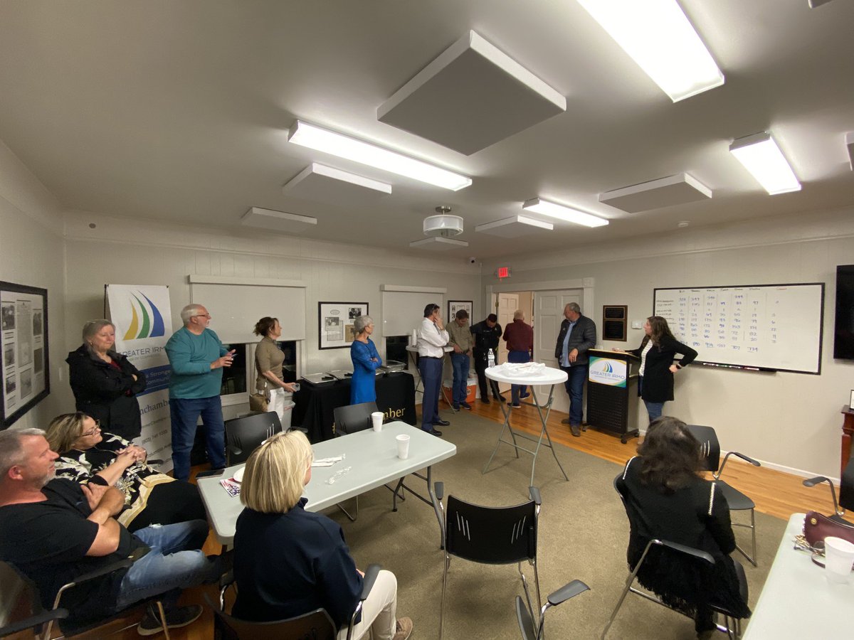 RachelRippKMBC's tweet photo. #HappeningNow I’m at #Irmo #mayorprotem Bill Danielson’s election night watch party at the @IrmoChamber. Right now, results from the Irmo municipal building are showing Danielson winning with 924 votes. Walker with 840 votes. @WLTX https://t.co/xYPpPw5tlR