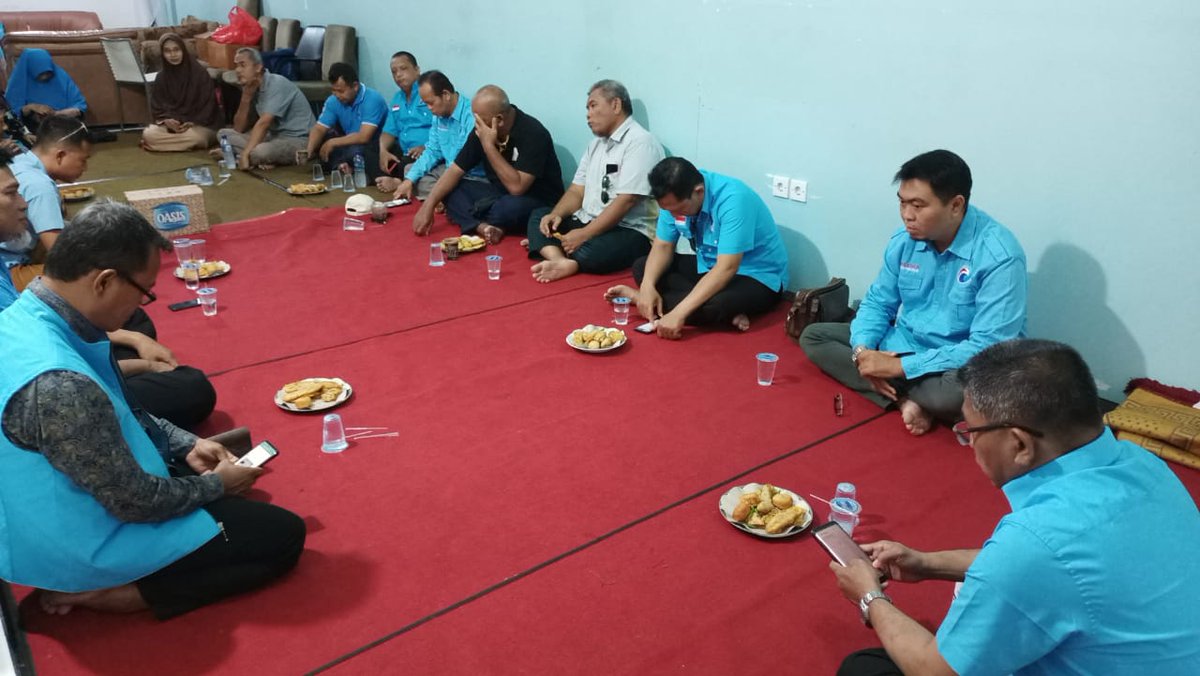 gelorabali's tweet photo. "Dari Popularitas Menuju Elektabilitas"
#Konsolidisi #PartaiGelora #Badung #HMudjiono #HTurmudi #KonsolidasiPemenangan https://t.co/5UR0zh39Ak