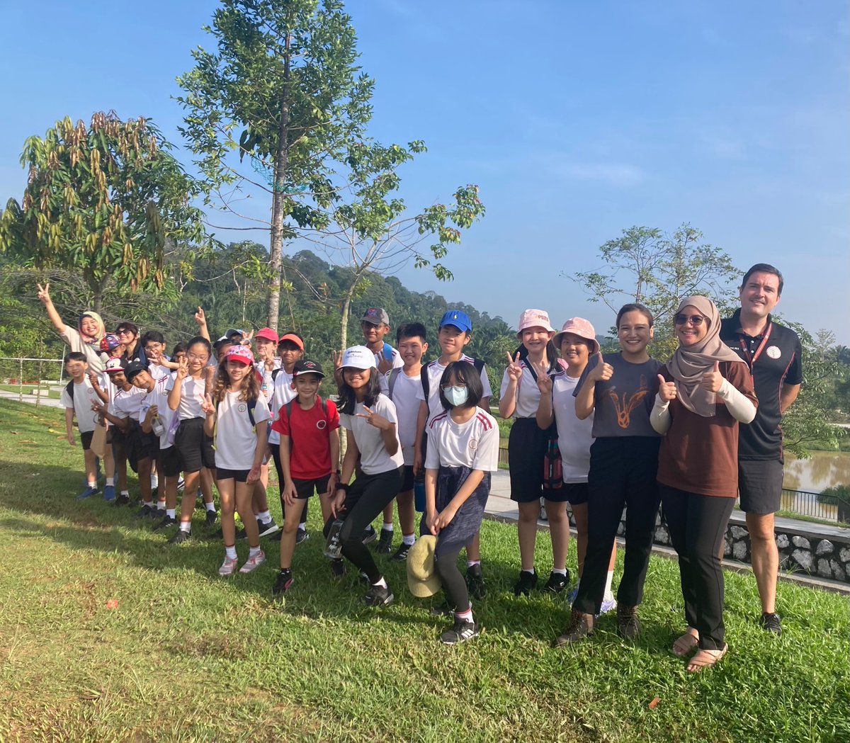 The Student Council are learning the principles of conservation this morning at the ElMina Rainforest Knowledge Centre #HIS_learning