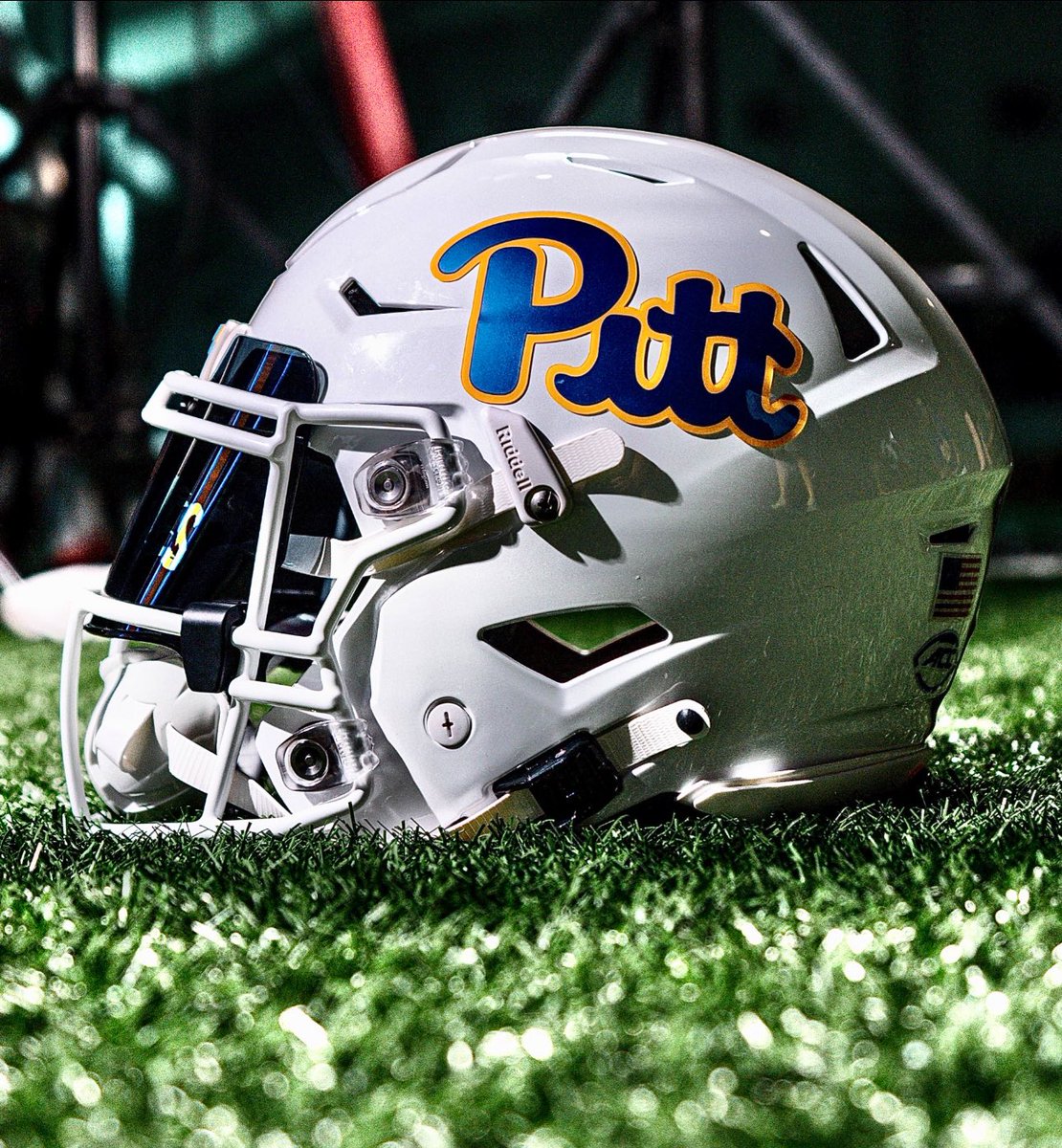 JamarcusG321's tweet photo. Very Thankful to be offered a Scholarship by @CoachDuzzPittFB and @TiUnderwood @Pitt_FB @TRONE2 @CoachYounger14 @RockFootball1 @Andrew_Ivins @RivalsFriedman @DemetricDWarren @adamgorney @7_djjjj @Jayasii @GHamilton_On3 @PghSportsNow #H2p https://t.co/0LZwPE4N1p