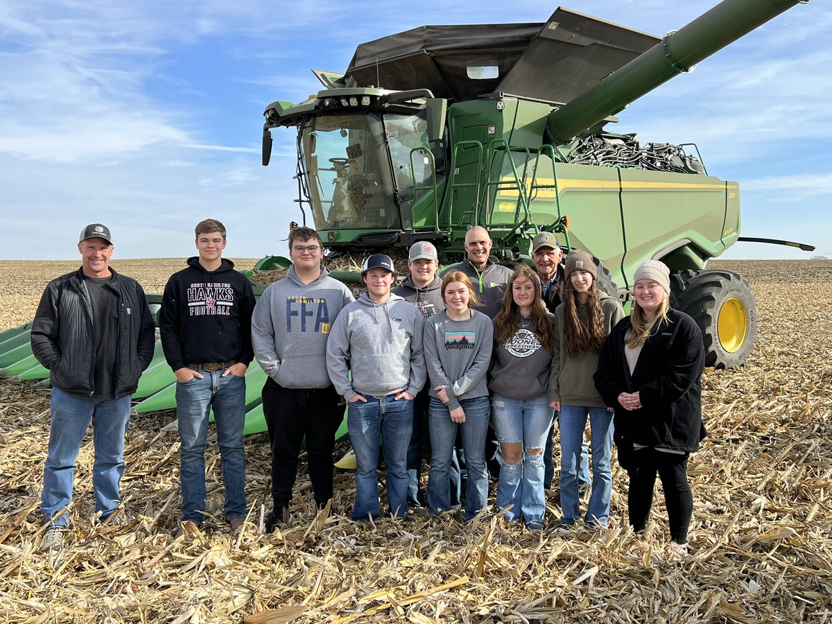 The best classrooms sometimes look like a cornfield! Thanks to the <a href="/mlg220/">Michael Greenfield</a> Family for inviting the <a href="/shcsd/">South Hamilton CSD</a> Plant Science class out to do a yield check for the <a href="/NationalCorn/">National Corn (NCGA)</a> Yield Contest! A great hands on learning experience!