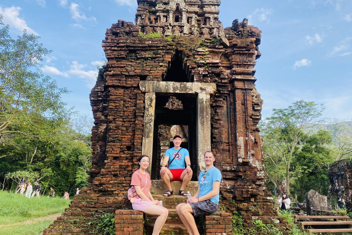 HoianPrivateCar's tweet photo. HUE TO MY SON SANCTUARY BY PRIVATE CAR
Book now at: https://t.co/TuyDbVggll
Hue to My Son Sanctuary private car service brings you a pleasant trip to Da Nang/Hoi An with fascinating stops en route.
#Vietnam #privatecar #carservice https://t.co/kh9ZHSkeSz