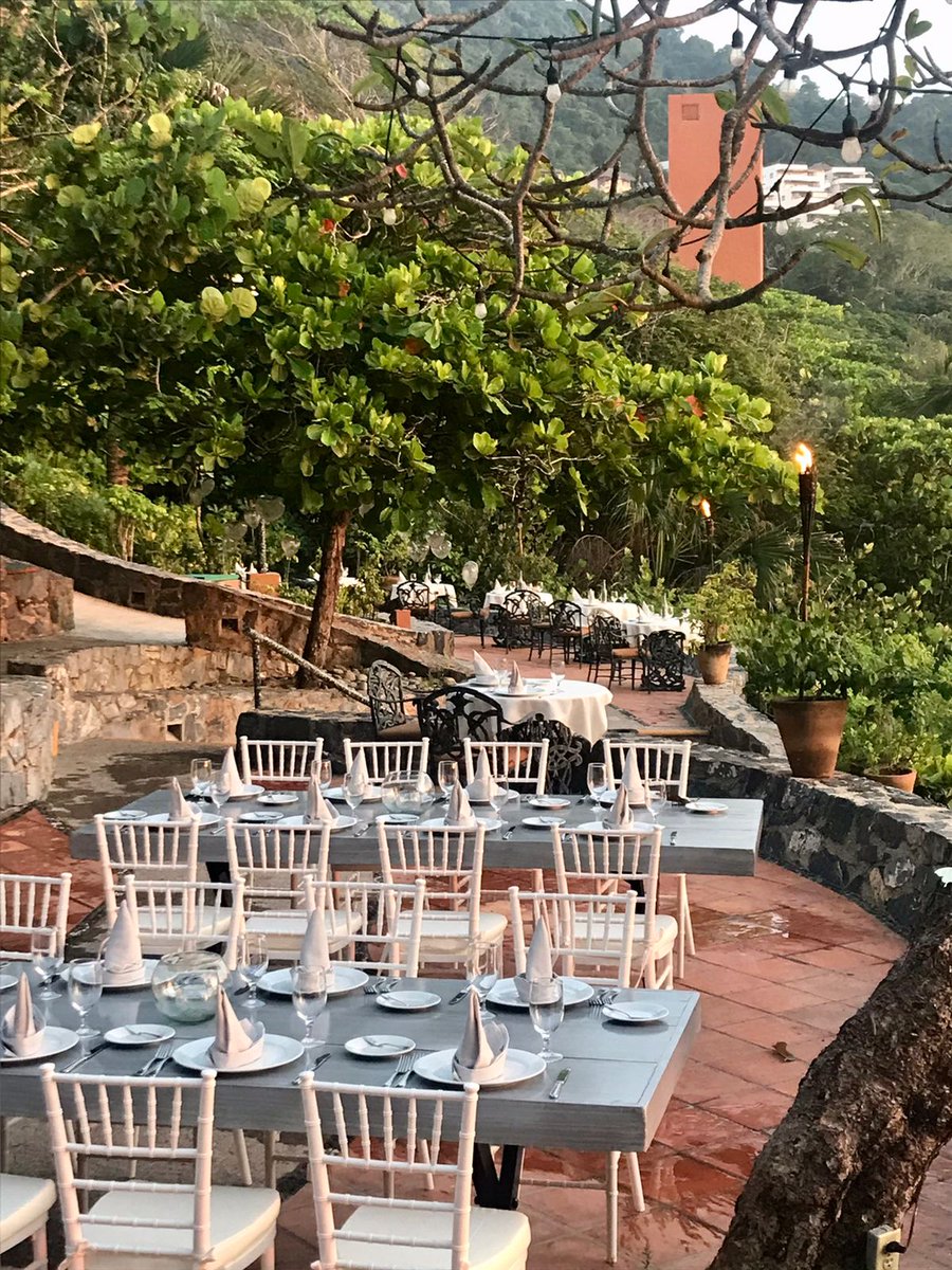 ¡Hoy abrió nuestro restaurante La Brisa II! Este centro de consumo, lo abrimos en los últimos meses del año y hasta los primeros del siguiente...su atmósfera lo convierten en un sitio especial que encanta a nuestros huéspedes.

¡Les esperamos pronto en #Ixtapa!
