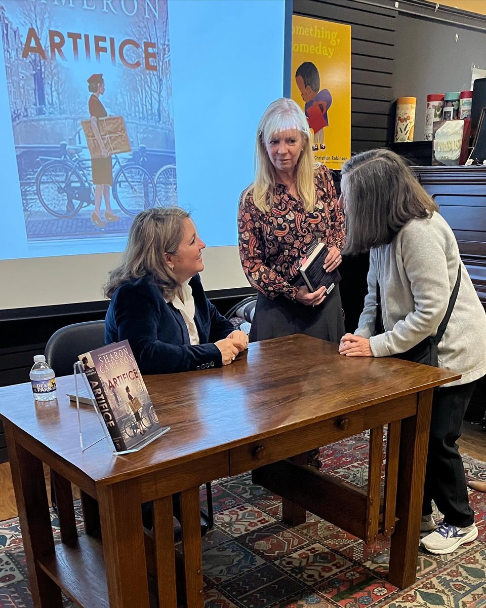 What a night! Thank you to @ParnassusBooks1, @ArielLawhon, and all who came to celebrate the release of ARTIFICE with me tonight. @scholastic #historicalfiction #yalit