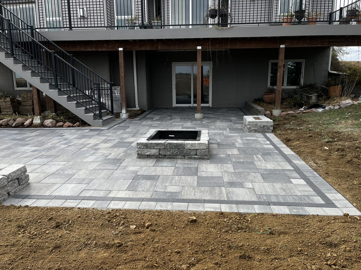 AandALandscape's tweet photo. We created a new backyard landscape this week. Beautiful Patio with Fire-pit and Planter Boxes. What a difference! https://t.co/1DacvsIJ3D
