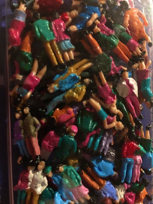 My new co-stars arrived today. We have some *BIG* things planned. Oh yessiree Bob! https://t.co/1FAh<a href="/tag/cupcakefetish"class="tags"><span>#cupcakefetish</span></a>