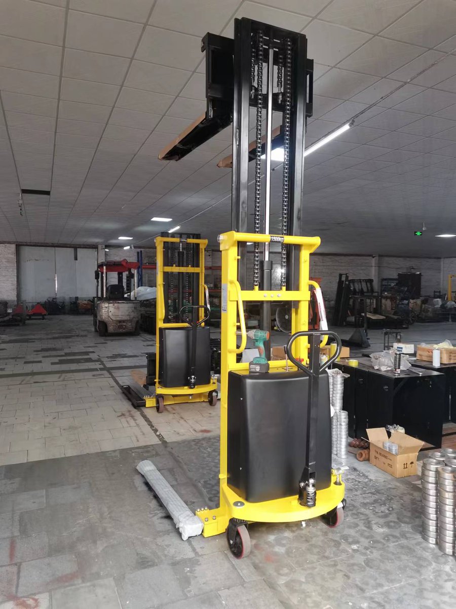 matta_yang's tweet image. Guangdong Niuli Adjustable Leg Manual Stacker and Semi Electric Stacker.
Adjustable overall width of leg ranges from 1116~1516mm. Fit for different sizes of your pallet.

#straddlestacker #straddlelegstacker #widelegstacker
#adjustablelegstacker #Adjustablestacker #stacker