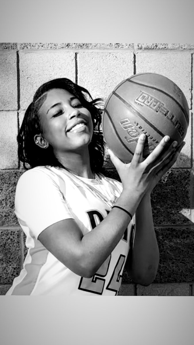 Stepping into year 4 with a little bit of a different look       💛💙
 ID🥔➡️NV🎰

 #24 #year4 #Dpac #Knights #vegas #hoops #seniorseason