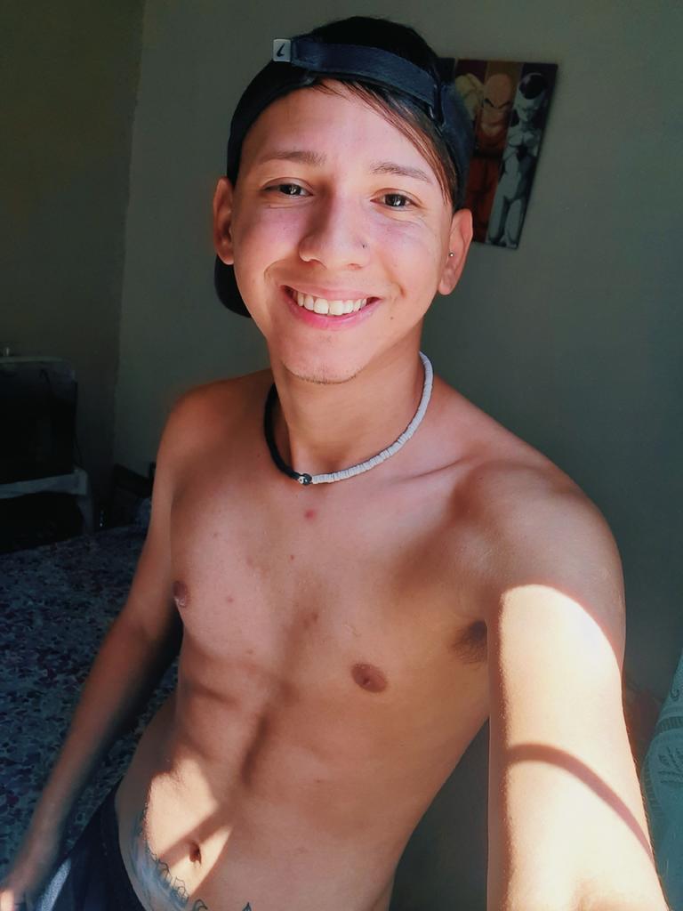 ezedldz19's tweet photo. Que onda ? 🤪😏🥵😈 https://t.co/9v8BMPBEZZ