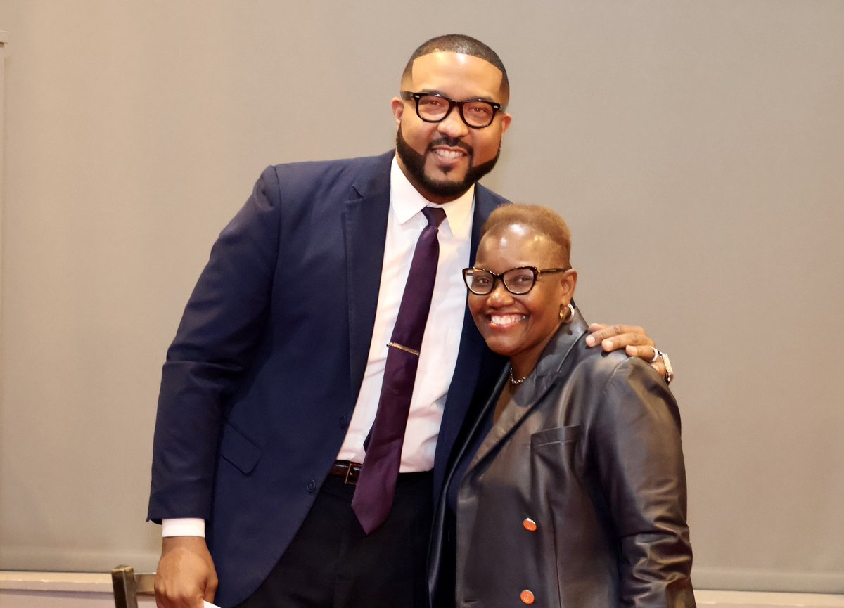 Karen Freeman Wilson tweet media
