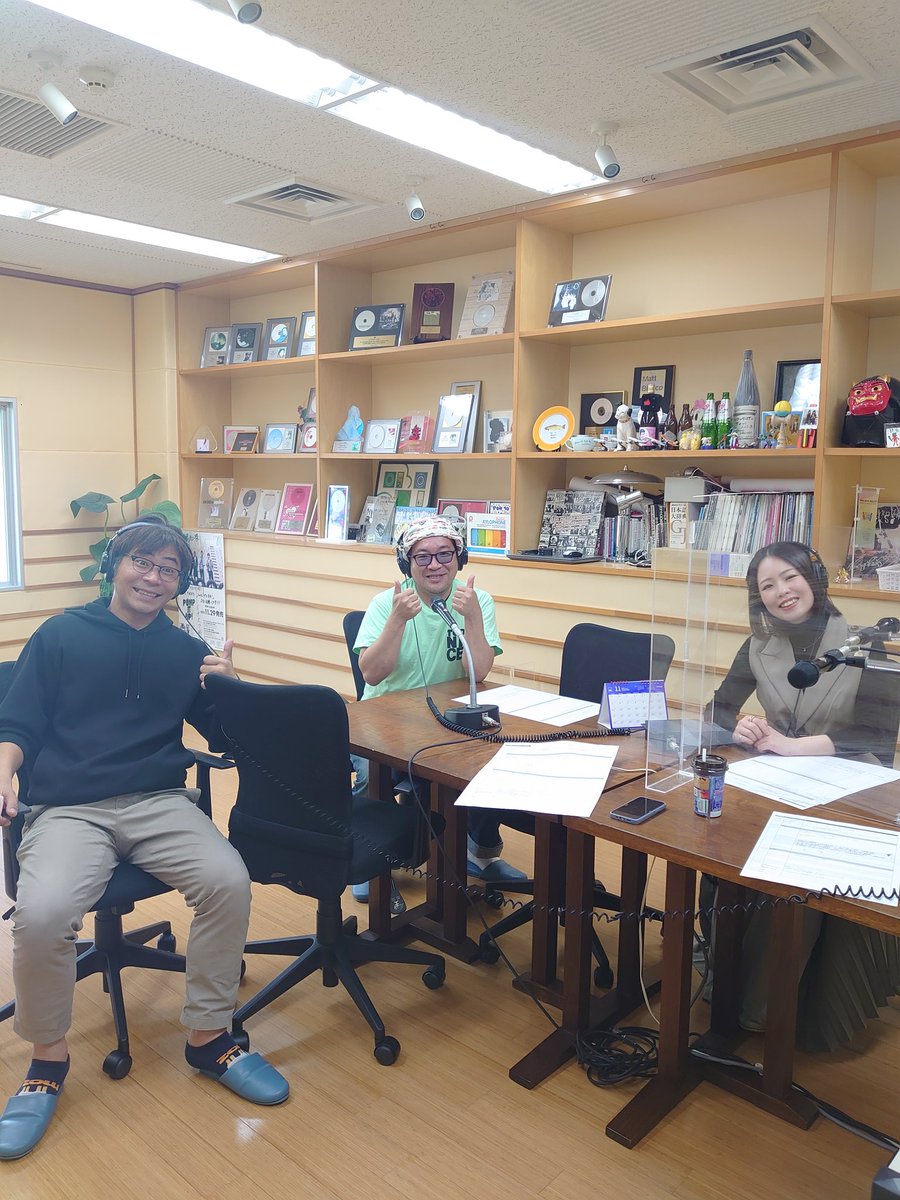 宮崎恵実、DJUCNのハイカラジオ収録してきました。
FM高知　ハイカラジオ
AM11:30〜12:00
radikoでも聞けますので是非聴いてください！
11月20日の放送です(^^)