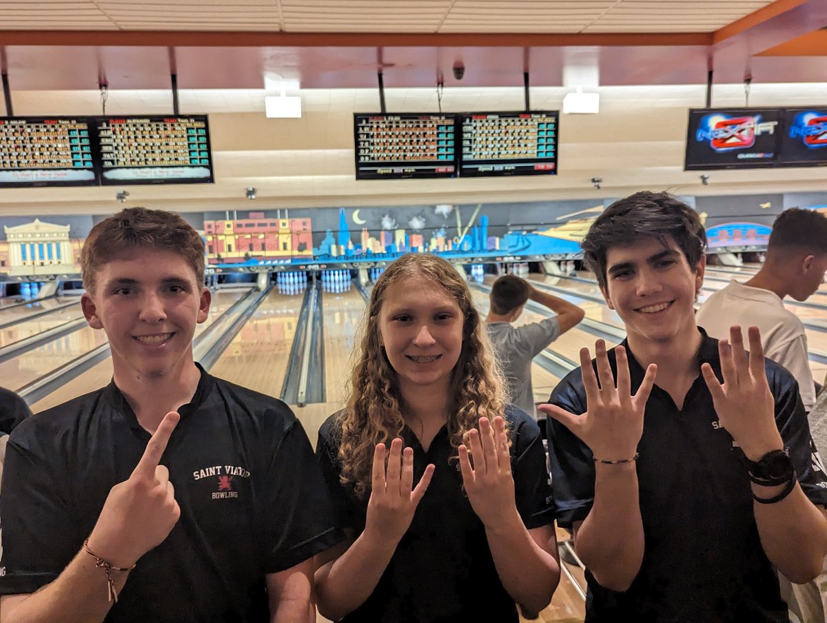 ViatorBowling's tweet image. Congrats to both JV &amp;amp; Varsity on their victory tonight! Some highlights include Jack Aliprandi's 233 in the 1st game. In the 2nd game, Brendan Patton, Frankie Demeter, &amp;amp; Jack Krowczyk bowled a 189. Jack K. &amp;amp; Brendan followed this up with a nice 222 and 229 respectively #LionPride