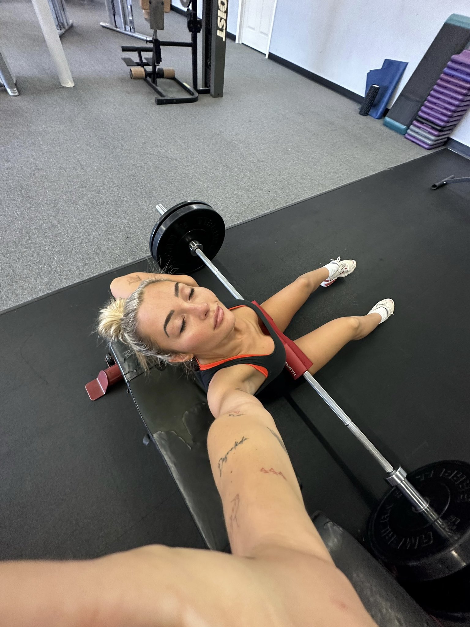 Briana Armbruster on X: breaking my back out here t.co1BafrumrgF   X