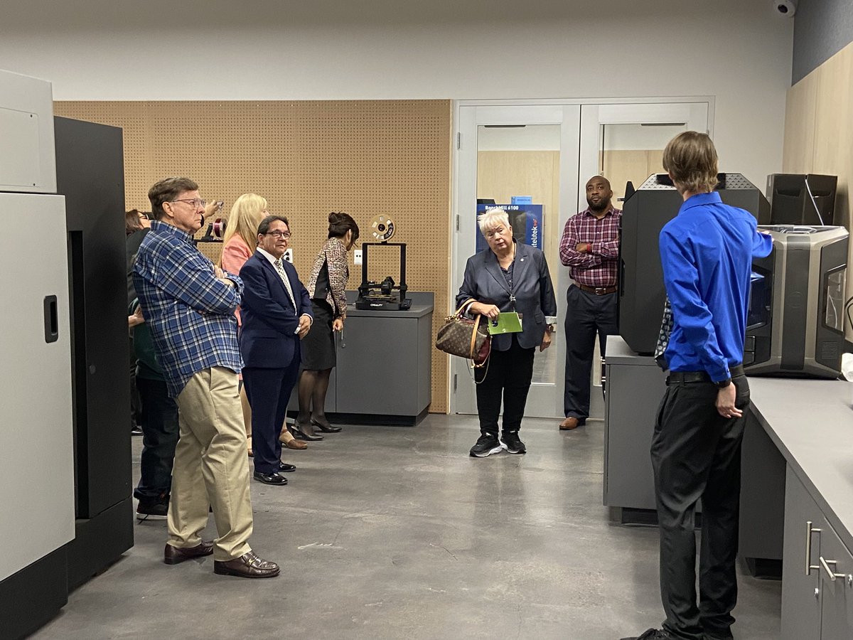 Exciting evening hosting an official Ribbon Cutting for the Innovation Empire - two, state of the art facilities where creativity and productivity meet for Fontana students. Thank you to our many partners who joined us this evening. #IBelieveInFUSD