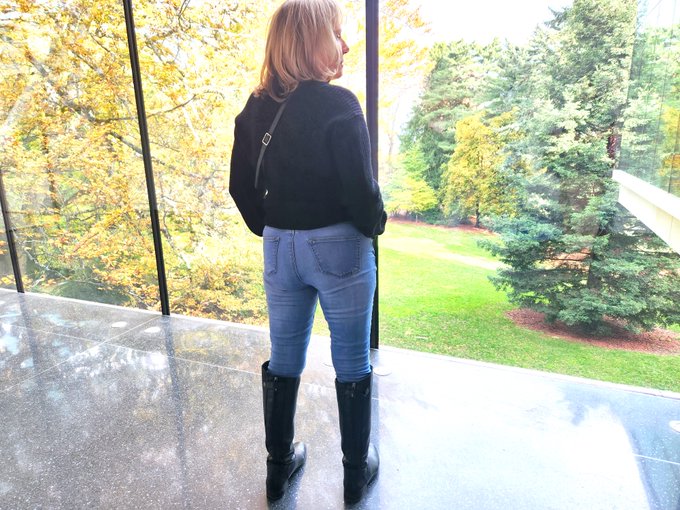 MarieRocks rocks the Asian Art Museum in Seattle!🙂 #marierocksxxx  #marierocks  #GILF  https://t.co/G2S22kpHMK<a href="/tag/gilf"class="tags"><span>#gilf</span></a><a href="/tag/marierocksxxx"class="tags"><span>#marierocksxxx</span></a><a href="/tag/marierocks"class="tags"><span>#marierocks</span></a>