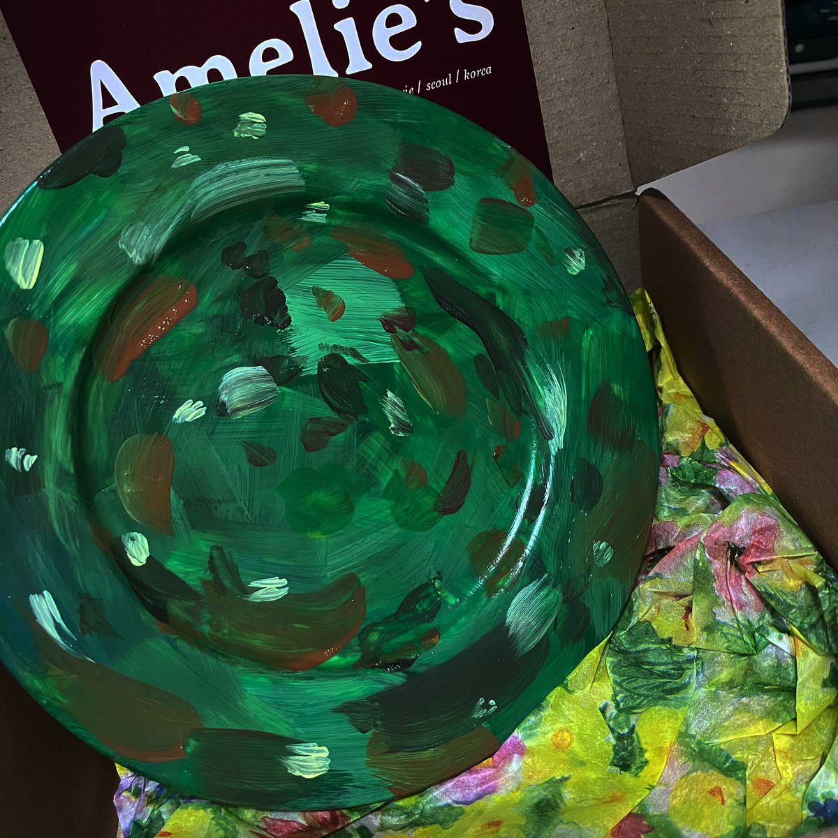 너무 멋진 선물 감사합니다🎁💐
마름달이레에 너무 잘어울리는 선물이었어요! 포토존에서 사진을 남겼어야했는데 예쁘게 남겨드리지못해 죄송해요🥹 소중하게 간직하겠습니다!! 💚💚