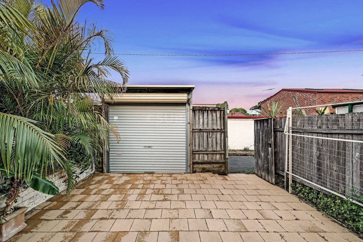 Nick__Politis's tweet photo. Check out:
68 Juliett Street MARRICKVILLE
2 bed 1 bath 1 car
Open Sat 12-12:30pm &amp; Tues 5:30-6pm.
Auction: Sat 25 Nov 2:30pm On-site.
A light-filled beautifully presented, deep and spacious Federation semi in the best location. Call Nick Politis on 0417348022.for more information https://t.co/kEGSWxl6Yk