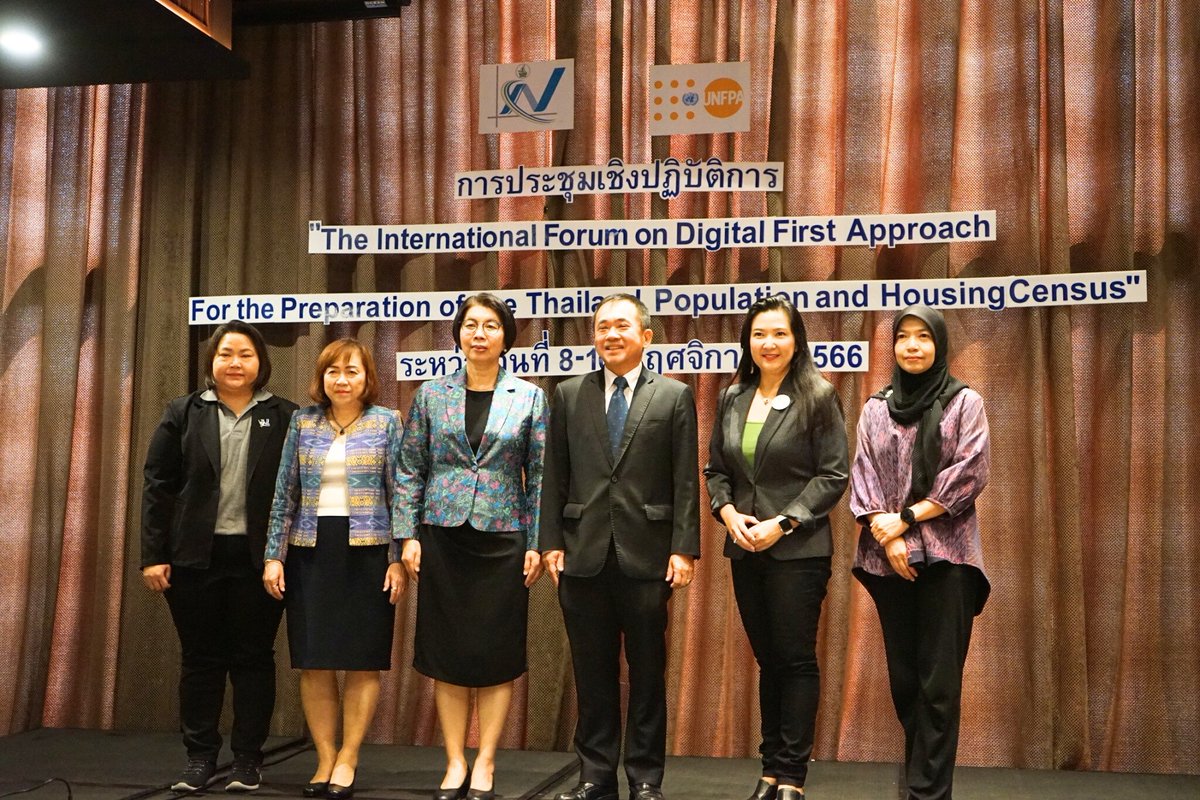 Unfpa_Thailand's tweet photo. #UNFPAThailand ได้รับเกียรติร่วมจัดthe International Forum on #DigitalFirstApproach for the Preparation of the #Thailand Population and Housing #Census กับสำนักงานสถิติแห่งชาติ เพื่อเตรียมประเทศไทย🇹🇭สู่การทำสำมะโนประชากรและเคหะ พ.ศ. 2568 นี้

ขอขอบคุณศ.พิเศษวิศิษฏ์ วิศิษฏ์สรอรรถ ปลัดกระทรวงดิจิทัลเพื่อเศรษฐกิจและสังคม @prde_official และ ดร.โอซา ทอคิลส์สัน ผู้อำนวยการ UNFPA ประจำประเทศไทยและผู้แทน UNFPA ประจำประเทศมาเลเซียที่ให้เกียรติกล่าวต้อนรับผู้ร่วมงานและผู้เชี่ยวชาญจาก 6 ประเทศ ที่เข้าร่วมการประชุมในวันนี้