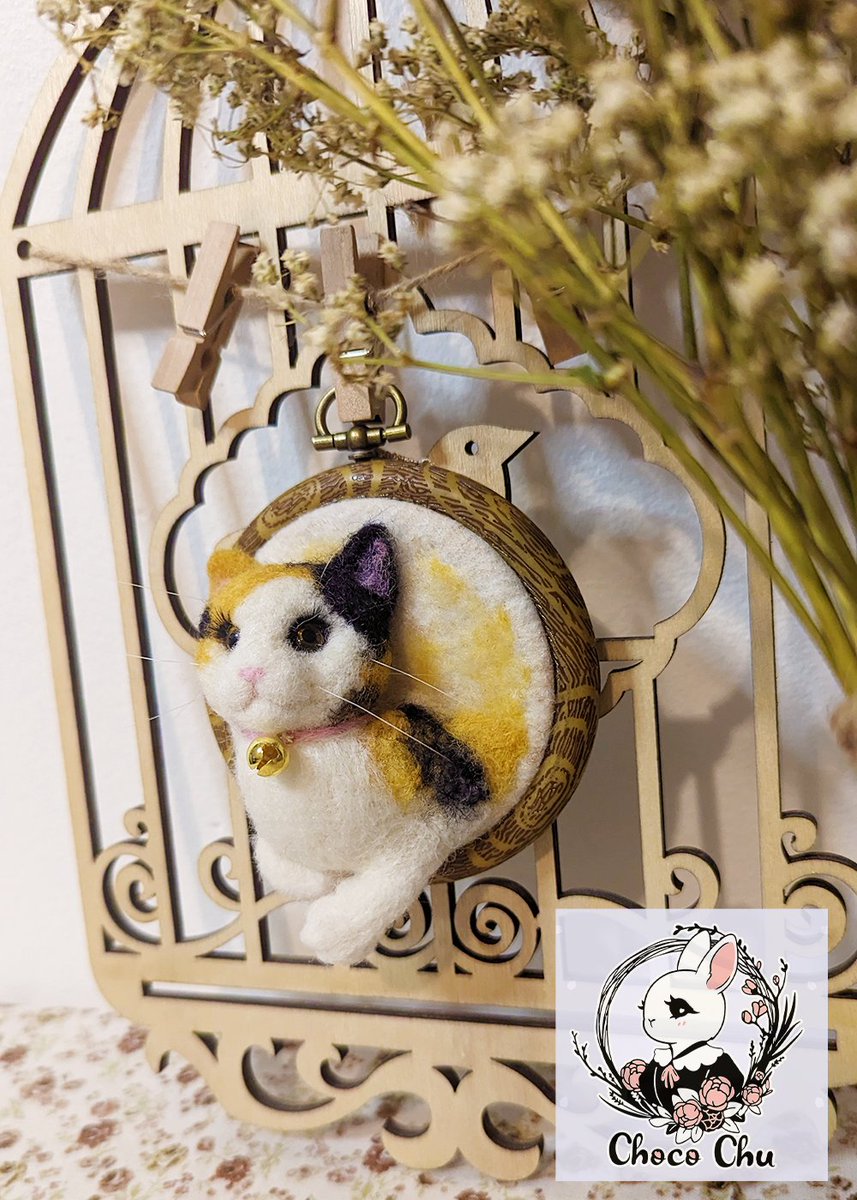 choc0chu's tweet image. Handmade needle felting calico cat. 🐈Took me about 48 hours +/-. 🥴

#feltingwool #art #needlefelt #petportrait #woolart #catillustration #neko #feltart #smallartist