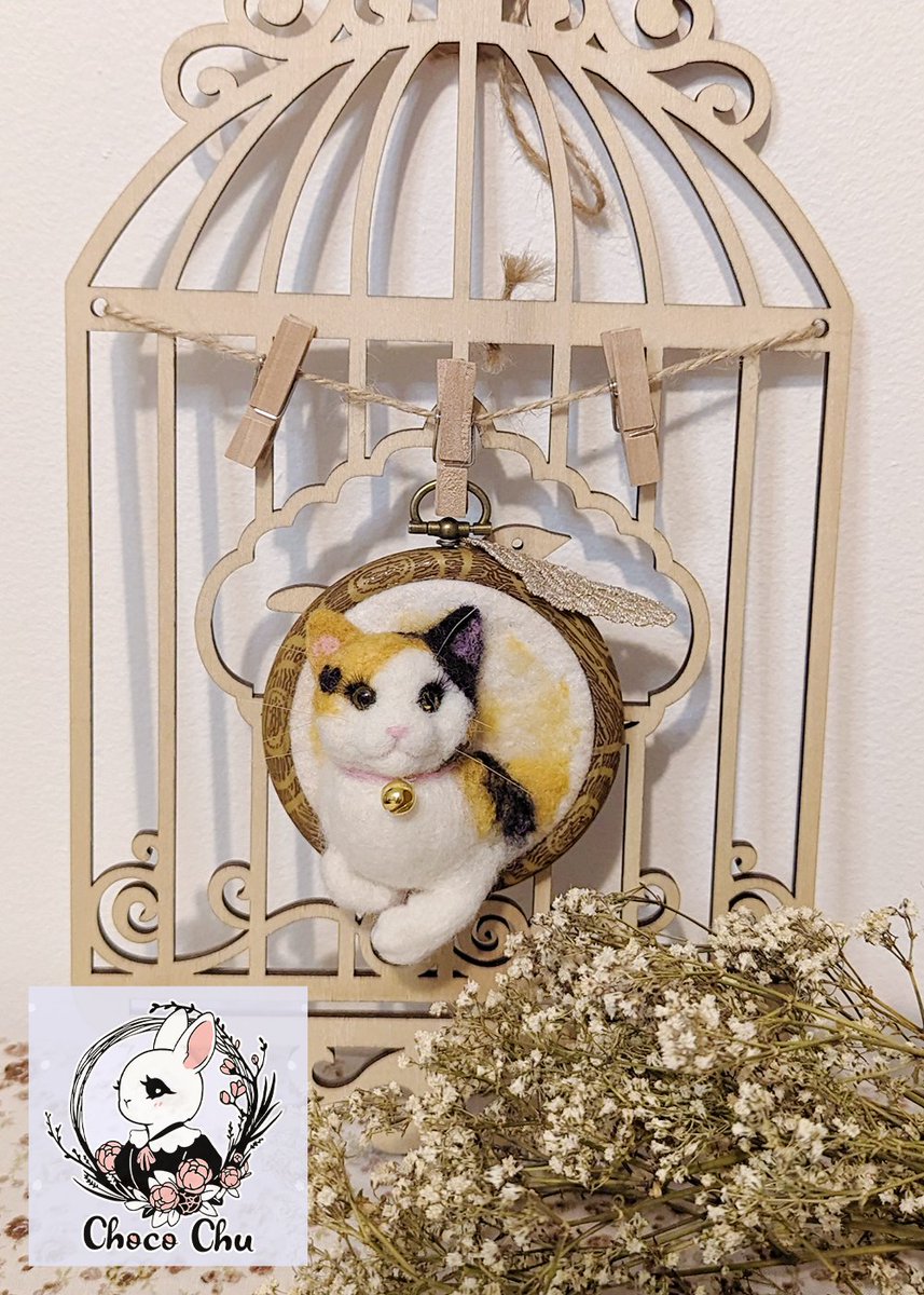 choc0chu's tweet image. Handmade needle felting calico cat. 🐈Took me about 48 hours +/-. 🥴

#feltingwool #art #needlefelt #petportrait #woolart #catillustration #neko #feltart #smallartist