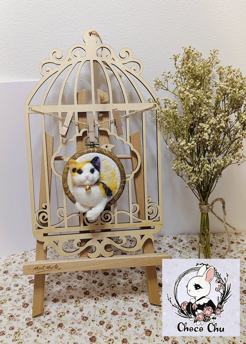 choc0chu's tweet image. Handmade needle felting calico cat. 🐈Took me about 48 hours +/-. 🥴

#feltingwool #art #needlefelt #petportrait #woolart #catillustration #neko #feltart #smallartist