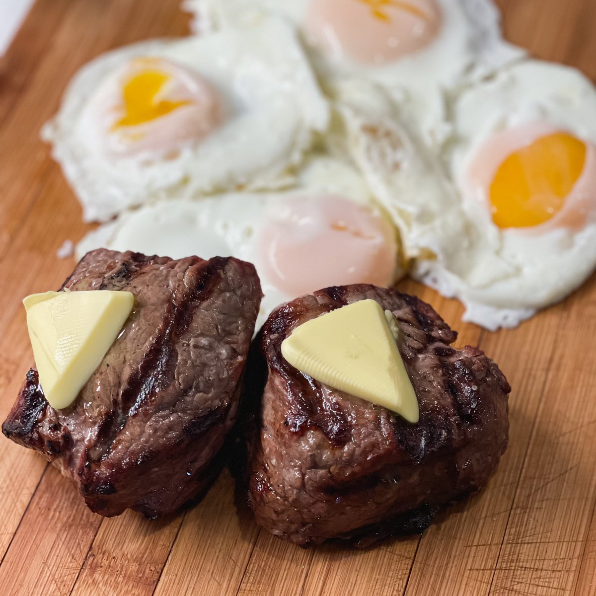MEDicine
(Meat 🥩 Eggs 🍳 Diary 🧈)

It’s hard to believe that calling these three food sources healthy (all have been part of the human diet for eons), triggers people into cognitive dissonance 😂

#keto #carnivore #steak #eggs #highprotein #nocarb #ketosis #fasting