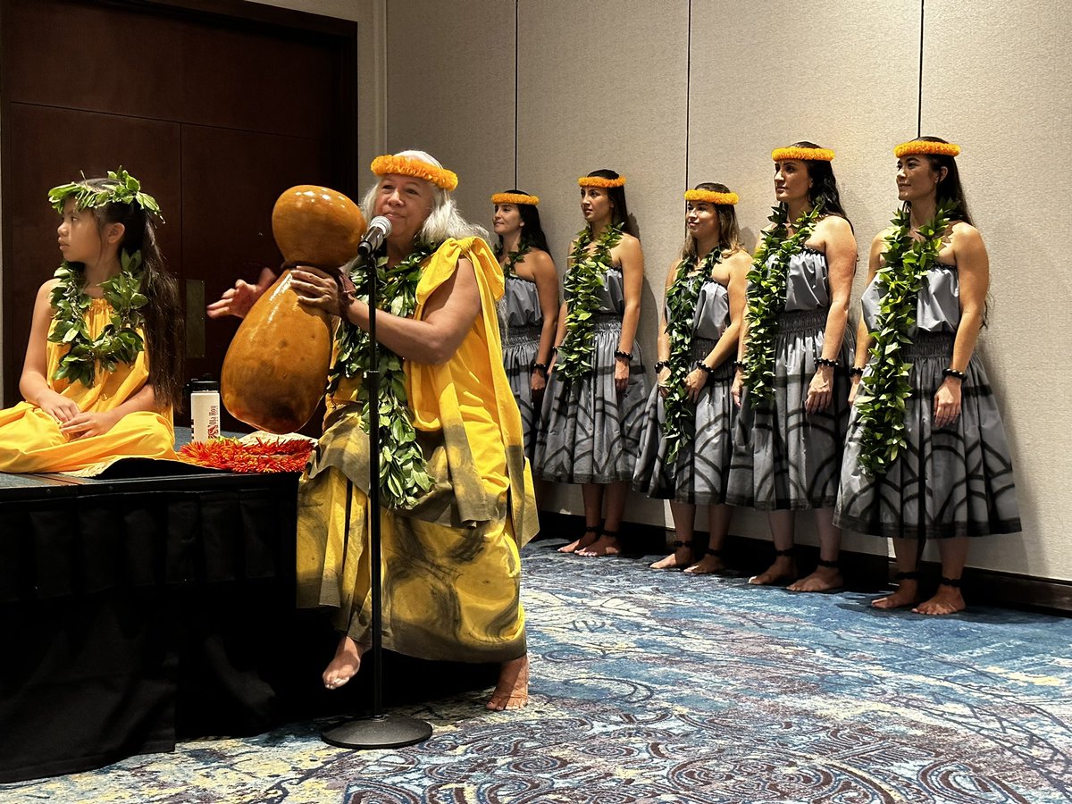 IIDRNConference's tweet photo. Absolutely beautiful. Thank you to Māpuana de Silva with Hālau Mōhala ‘Ilima for the hula presentation dedicated to the preservation of Hawaiian culture. #IIDRN23 #IIDRNConference https://t.co/04mueVdKuP