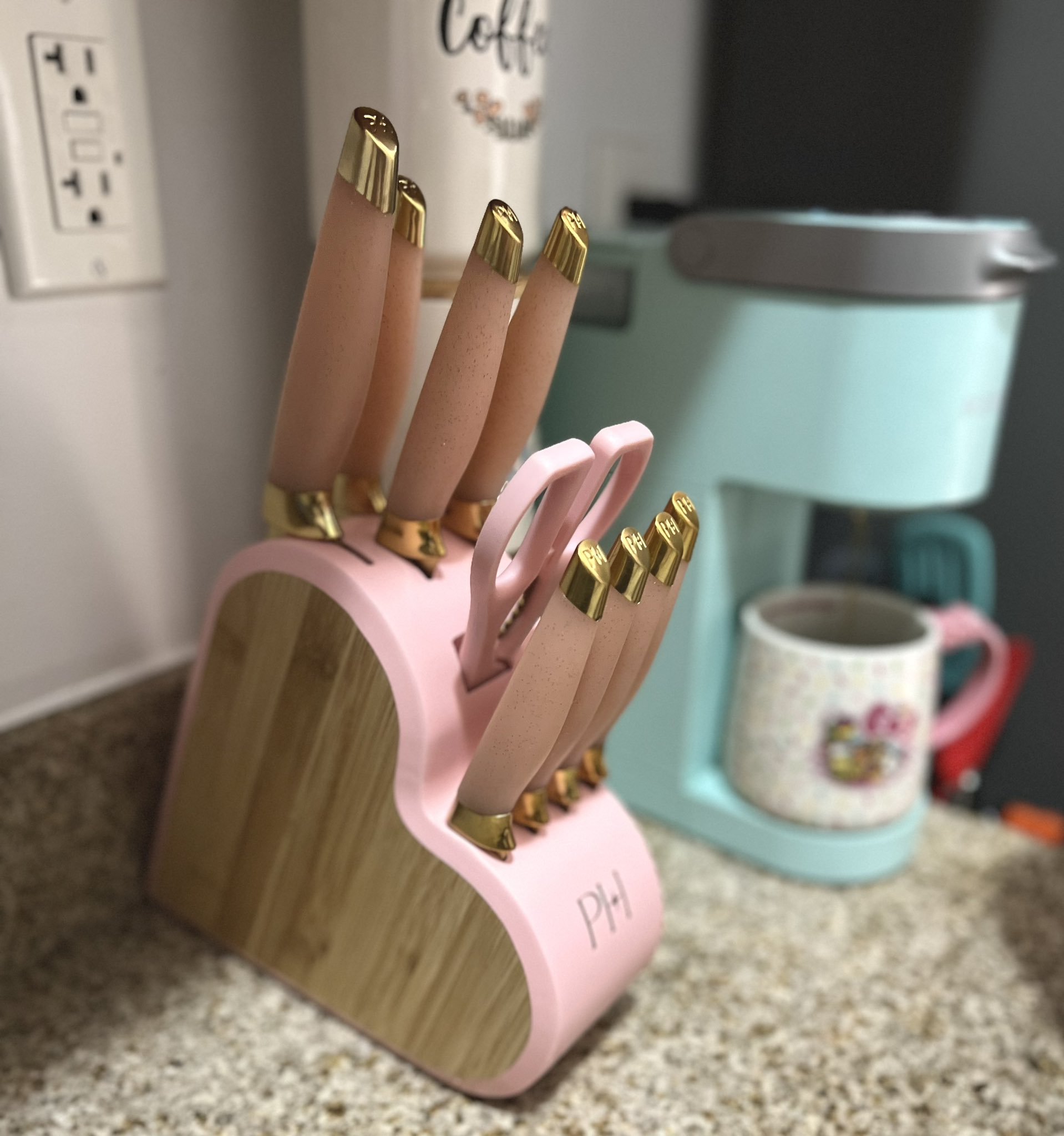 Paris Hilton 10-Piece Heart Stainless Steel Knife Block Set, Pink