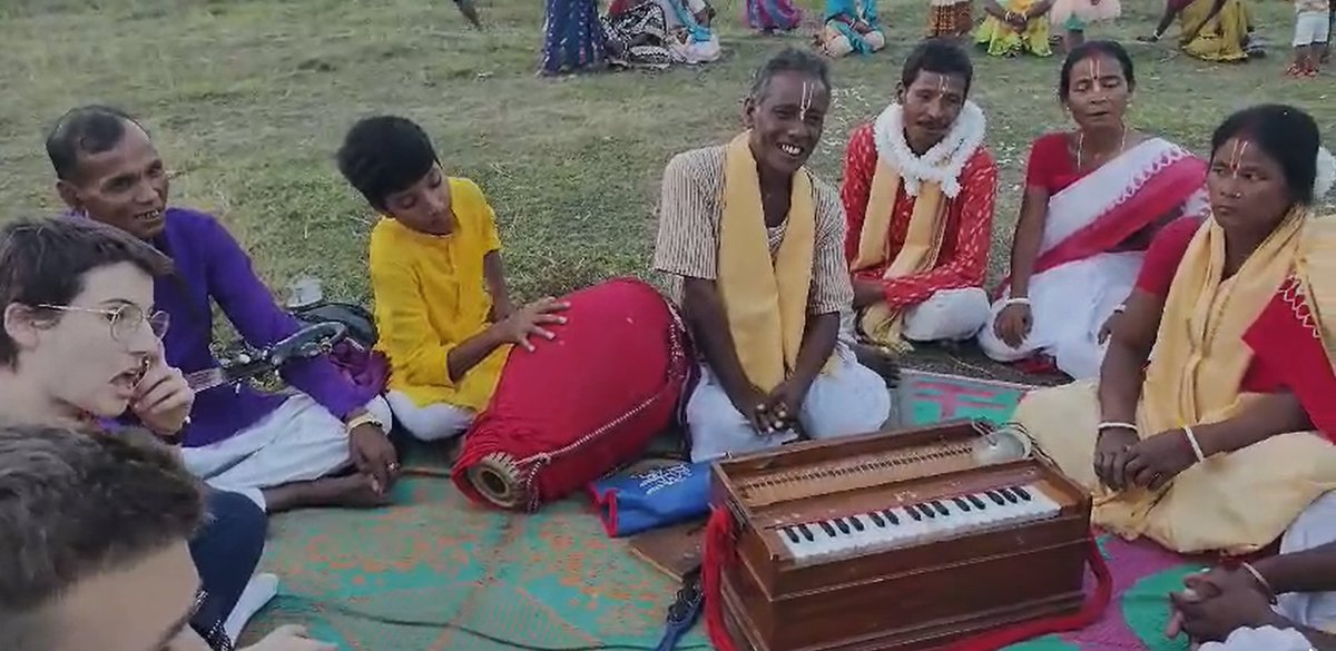 COOLeaders initiative for a shared global perceptive on rivers in general and specifically Teesta  with the community of performers from Jalpaiguri &amp; students from Oxford University.  

#cooleaders #saveteesta #climatechange