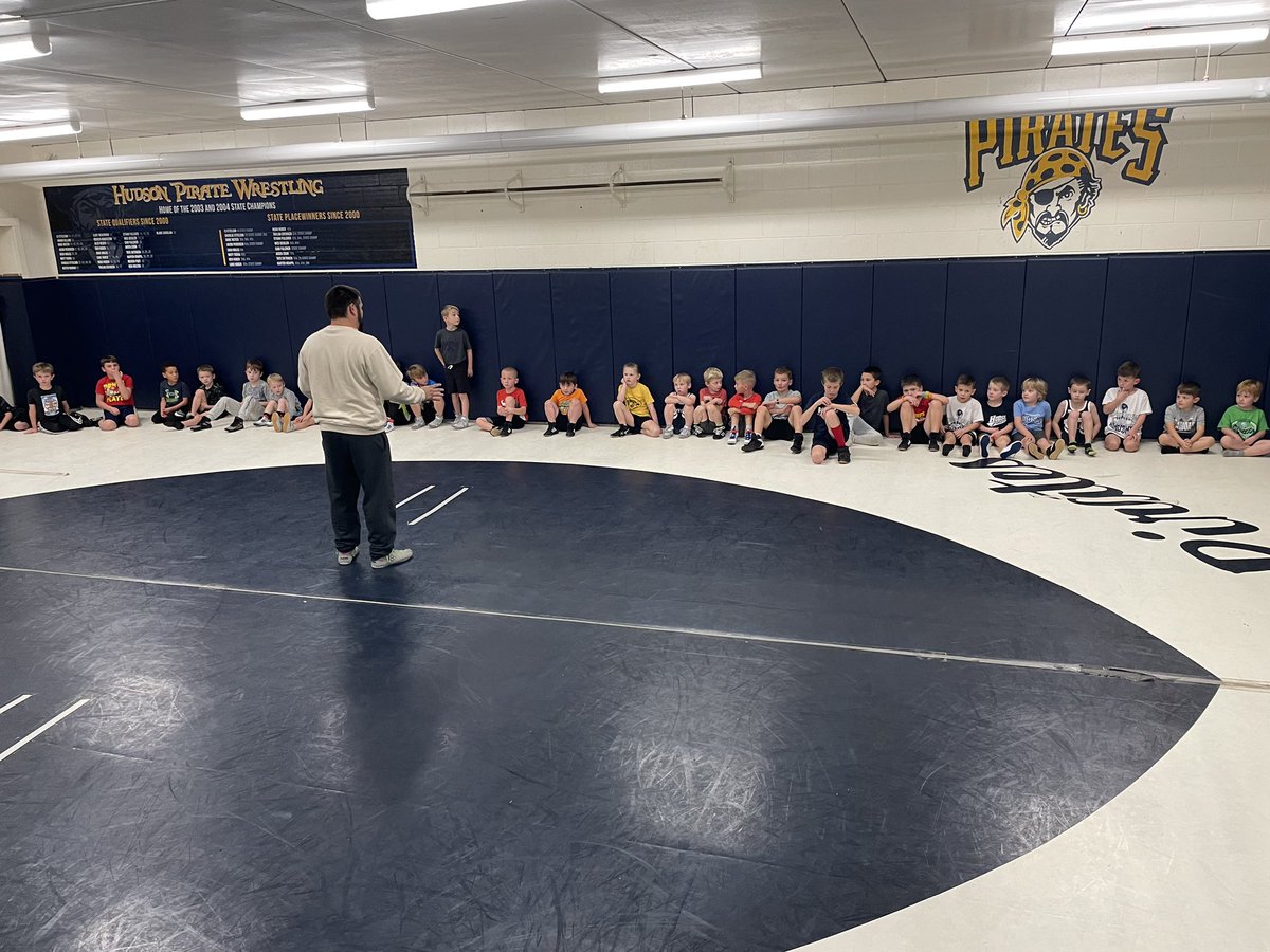 piratewrestle's tweet photo. Night #2 for Little Pirate wrestling 

🔥🤟🏴‍☠️💰

Thank you to all of our awesome volunteers! #community #wrestle https://t.co/ZglmAH04dN