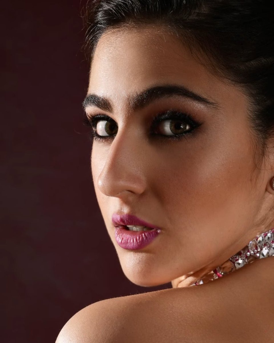 Ever-stunning, #SaraAliKhan. 💞