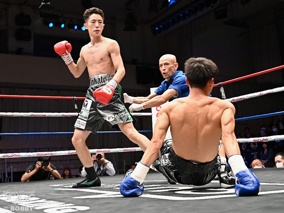 TapeIppo's tweet photo. フェニックスバトル
堀江尭斗選手(FLARE山上)ご着用‼️
IPPOTAPE for GLOVE🥊🥊
グローブ専用テープは勝つためのテープ!
ご購入はネットショップから
https://t.co/u6aSvlQiZM
#はじめの一歩 #ボクシング #テーピング #総合格闘技 #mma #ムエタイ #IPPOTAPE #グロービング https://t.co/214gL53v5N