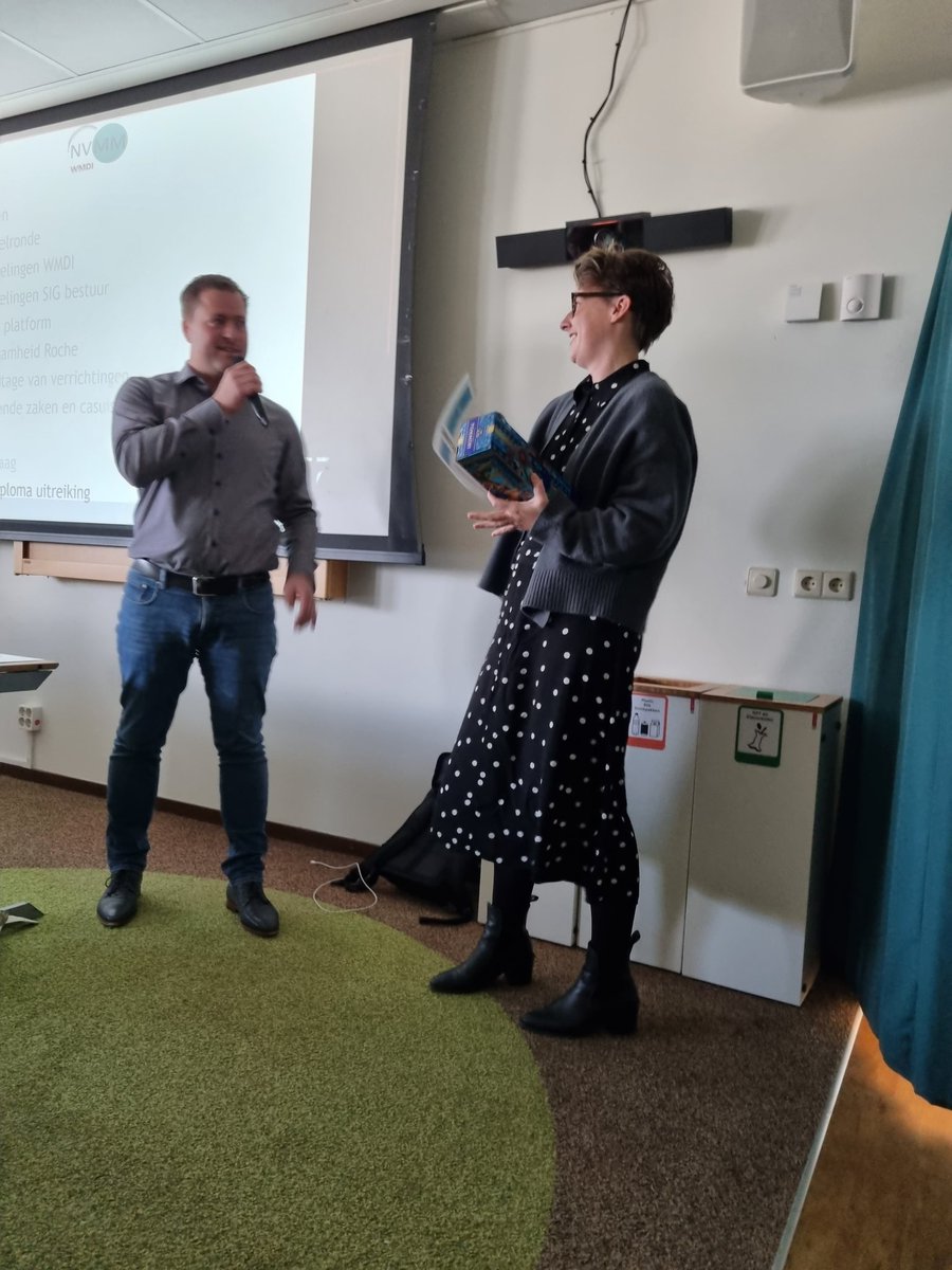 Bij de WMDI vergadering werden ook nog 3 certificaten aan nieuwe MMMers uitgereikt. Gefeliciteerd Raymond, Lilly en Brenda!
