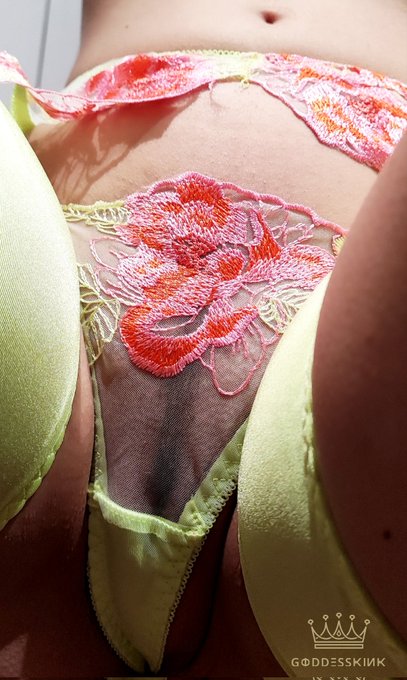 Press your nose against the screen to smell 😋 Order my real scented grool panties to enjoy at home 🎁  https://t<a href="/tag/panties"class="tags"><span>#panties</span></a><a href="/tag/usedpanties"class="tags"><span>#usedpanties</span></a><a href="/tag/pantyseller"class="tags"><span>#pantyseller</span></a><a href="/tag/pantyfetish"class="tags"><span>#pantyfetish</span></a>