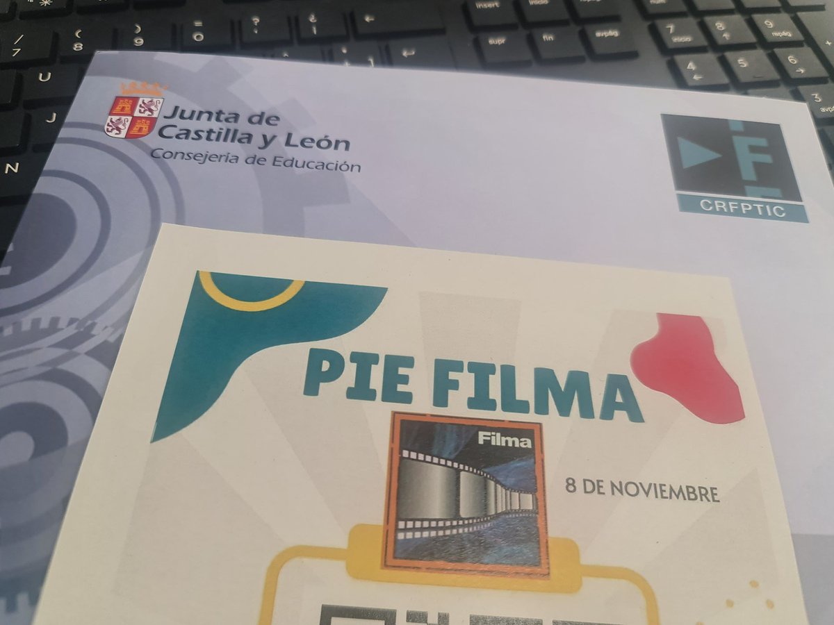 CFIEdeSoria's tweet photo. 🎬🎞️Comenzamos la formación presencial del #PIE_FILMA en Palencia, aprendiendo el manejo de diferentes herramientas para la realización de proyectos audiovisuales🎥 #innova_CyL @crfptic @educacyl #FILMA https://t.co/M2qaot6VzC