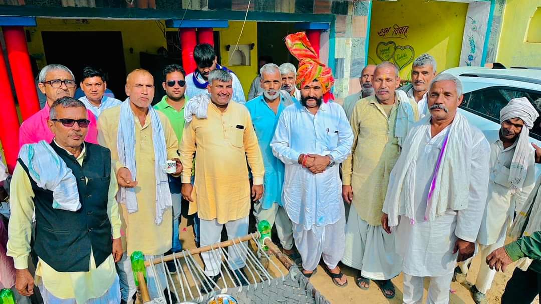 NemsinghFauzdar's tweet photo. जन्मभूमि गाँव मवई और उदपुरी में मिले आशीर्वाद का आजीवन आभारी रहूँगा🙏

#ASP #Nagar2023 🫖 https://t.co/R9AgvWslwA