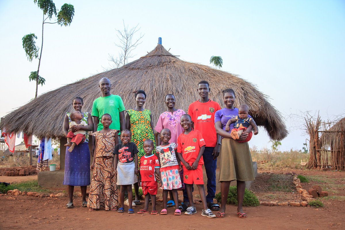 HYT has trained over 200 refugees in sustainable construction in #Uganda. Their skills have provided employment opportunities, reducing their dependency on World Food Program rationing. 🏗️💪 #RefugeeEmpowerment #SustainableFuture