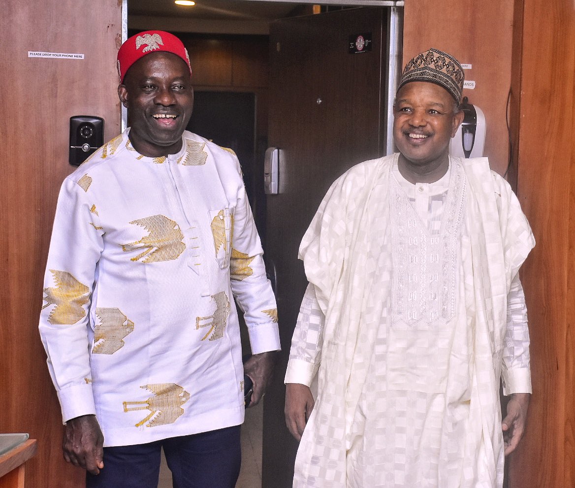 atikuabagudu's tweet image. Yesterday, I had the pleasure of welcoming the Governor of Anambra, Charles Chukwuma Soludo CFR, for a friendly visit. It was a productive discussion on our shared vision for the development of Anambra State and Nigeria.
#Friendship 
#DevelopmentVision
@CCSoludo