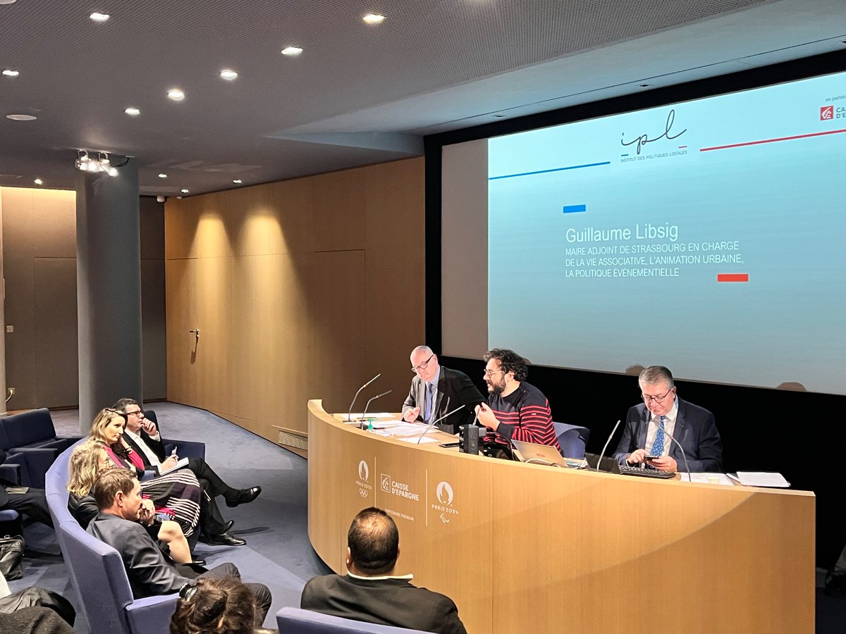 Guillaume Libsig, adjoint à la maire de <a href="/strasbourg/">Strasbourg.eu</a> intervient au Colloque de l’innovation locale pour présenter comme le marché de Noël est devenu un événement exemplaire