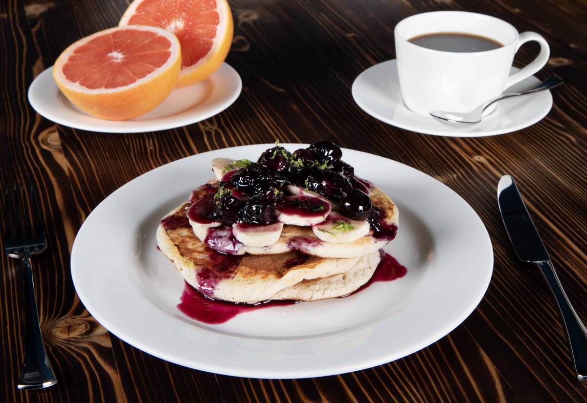 pavlovaandcream's tweet image. It’s been enjoyable and confidence-boosting updating my website. 
Especially when it’s with images such as these beauties from the Elia International shoot. 
My chef partner-in-crime for the day was @danielpbritten 
pavlovaandcream.com/commercial
#foodphotography #Tabletopmatters