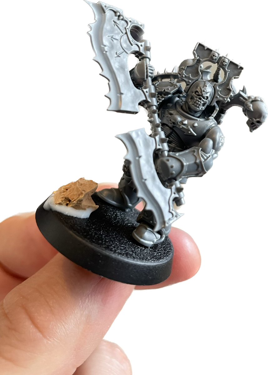 thomas_lamb's tweet photo. @Kabooski01 Rolling my own Berzerkers out of CSM Legionnaires, bashed with AoS Blood Warriors and Skullcrushers https://t.co/DBkK8ZSZOz