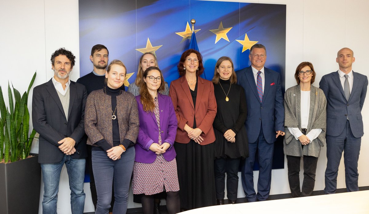 MarosSefcovic's tweet photo. Sustainable food systems concern all of us, as consumers and as citizens.
I will continue stepping up our engagement with all stakeholders to make a positive and lasting change in the sector.
#GreenDialogue #EUGreenDeal https://t.co/tc613NEmL7