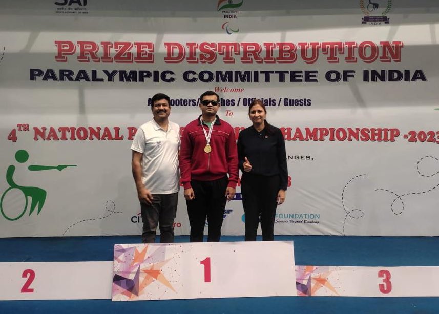 IaSouthern's tweet photo. #Proud

Exemplifying indomitable Spirit, Lt Col Dwarakesh wins gold in National #ParaShooting Championship, #NewDelhi. The vision impaired officer scored 591 in VI Prone (10m #AirRifle). The officer has also excelled in #mountaineering &amp; has #NationalRecord in #swimming (2022) https://t.co/XeJYnuL78f