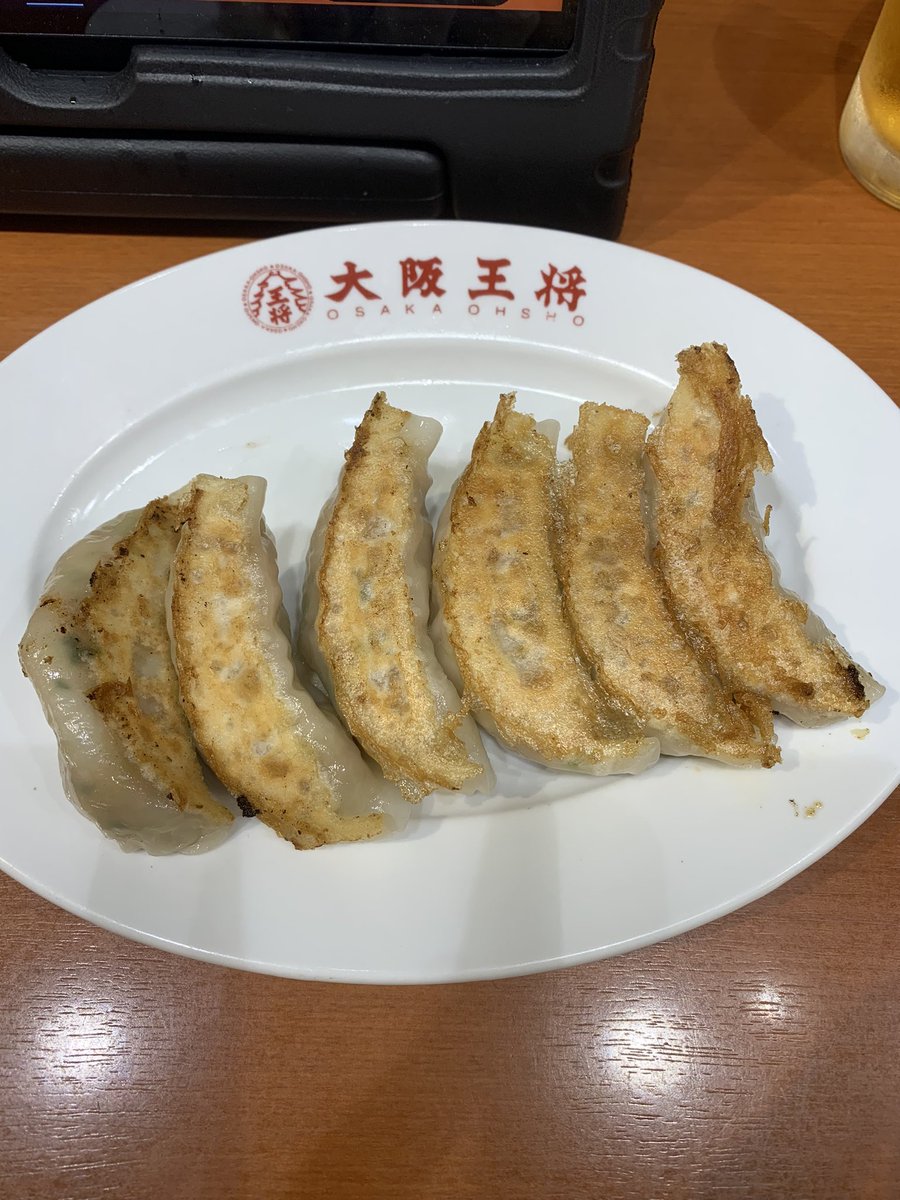 tenkas_ryo's tweet photo. 大阪王将で麻婆天津飯を冒険してみました。つか、大阪王将オムライスあったのか！次回はオムライス食べてみます。
#大阪王将
#麻婆天津飯
#ビール
#餃子 https://t.co/pLlGbrSBTo